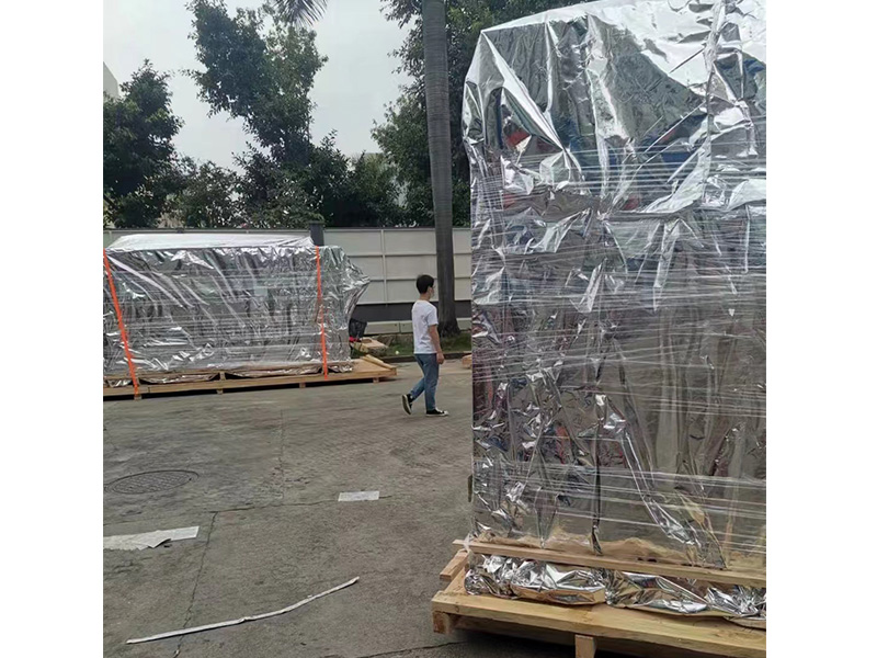 深圳龍崗某智能自動化設(shè)備真空包裝